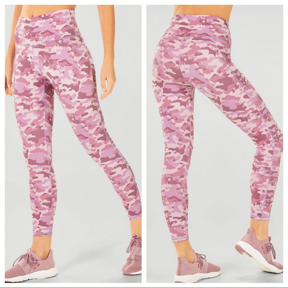 Fabletics High Waisted Star Camo Lilac 7/8 Legging